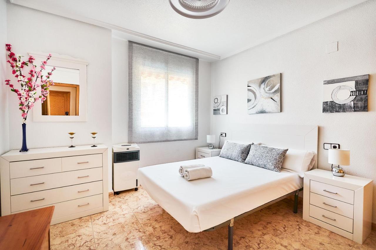Espanhouse David 2 Bedroom Apartment Torrevieja With Pool Dış mekan fotoğraf