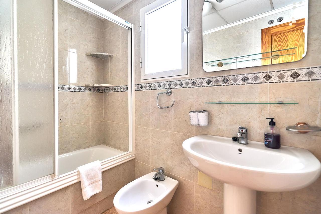 Espanhouse David 2 Bedroom Apartment Torrevieja With Pool Dış mekan fotoğraf